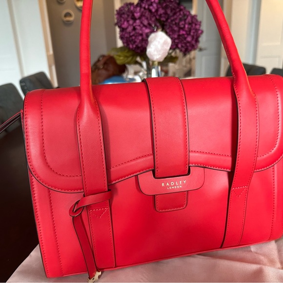 NWOT RADLEY LONDON Red Devonport Mews Leather Tote. Dust bag included! - Picture 3 of 7